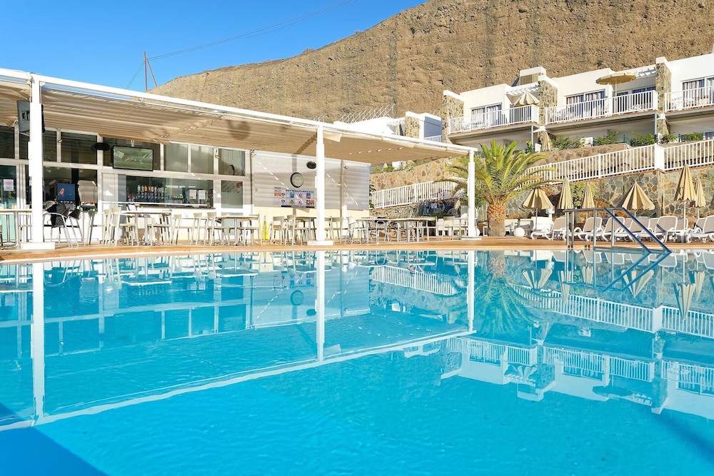 Servatur Altamadores — Swimming pool in Puerto Rico, Canary Islands