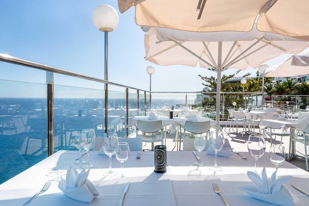 Servatur Altamar — Restaurant & bars in Puerto Rico, Canary Islands