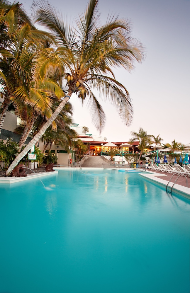 Servatur Altamar — Swimming pool in Puerto Rico, Canary Islands