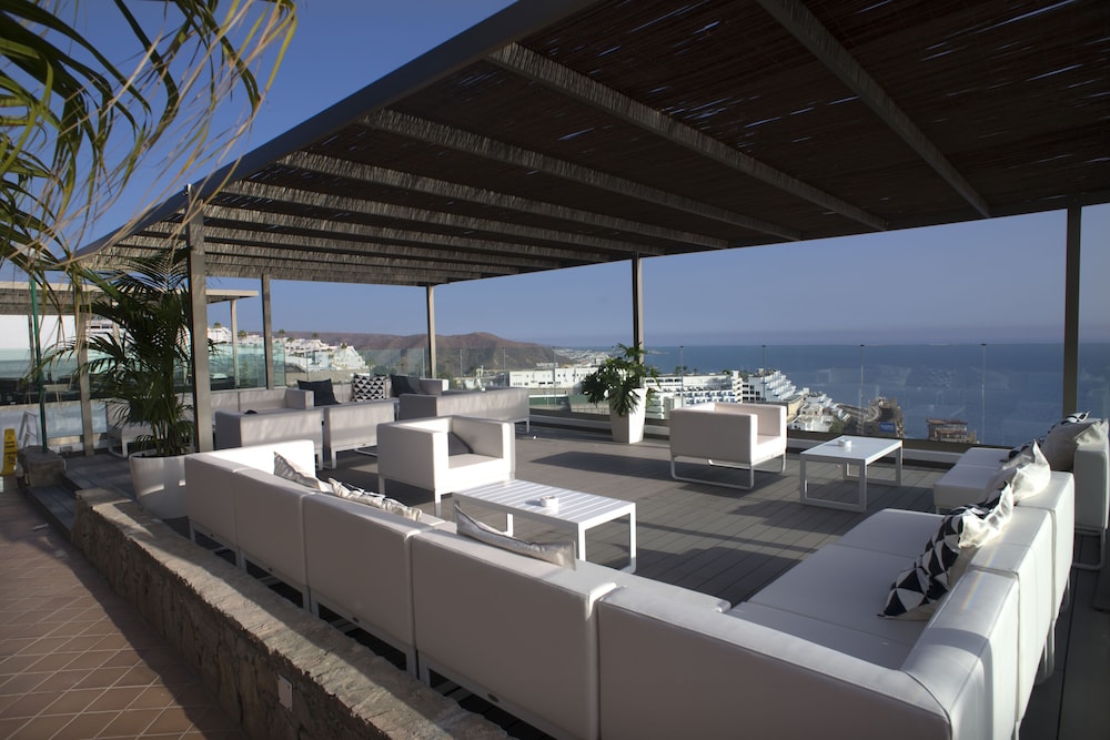 Servatur Altamar — Restaurant & bars in Puerto Rico, Canary Islands
