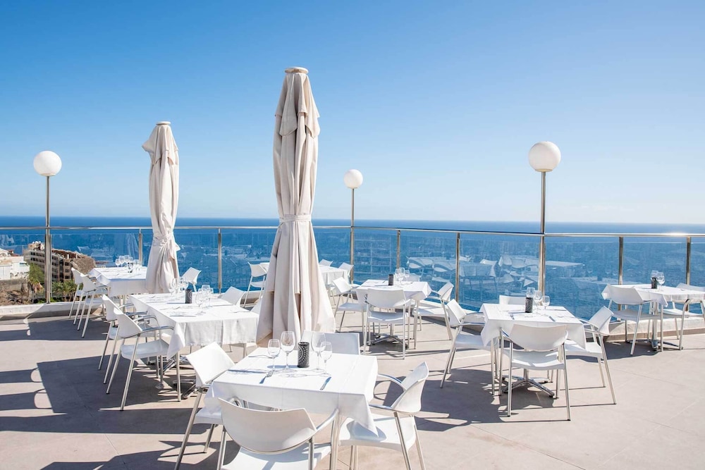 Servatur Altamar — Restaurant & bars in Puerto Rico, Canary Islands