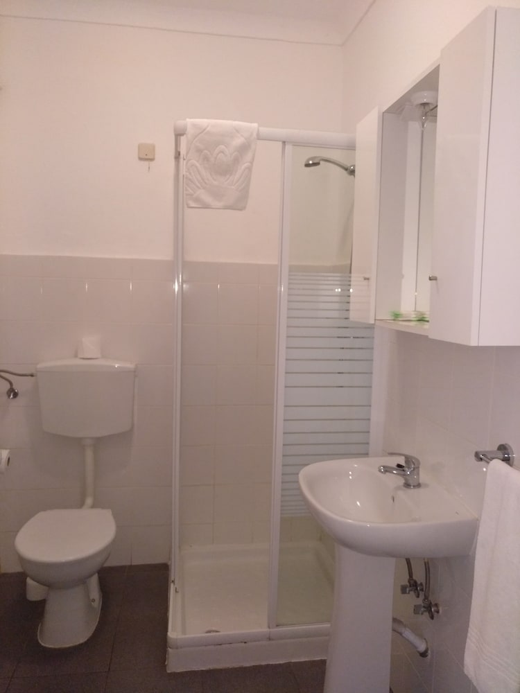 Regina Apartamentos — Hotel rooms in Albufeira, Faro