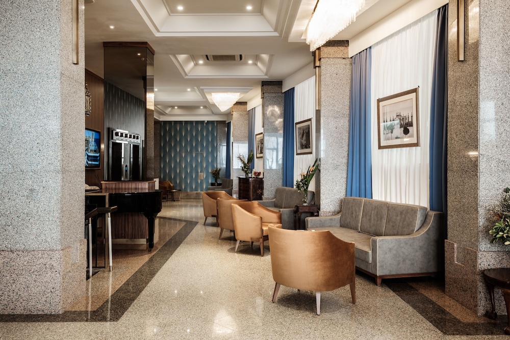 Diplomat Hotel — Hotel building in Sliema, Malta Island