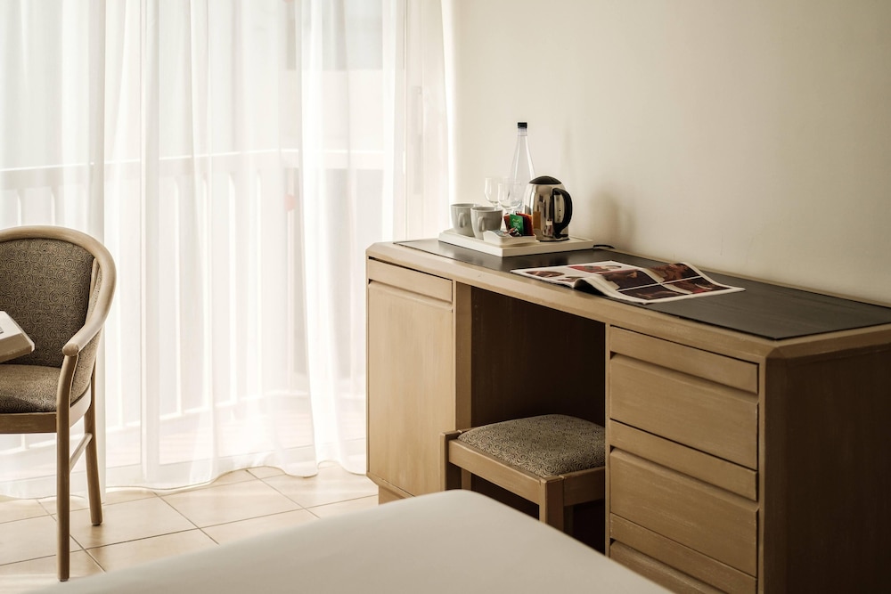Diplomat Hotel — Hotel rooms in Sliema, Malta Island