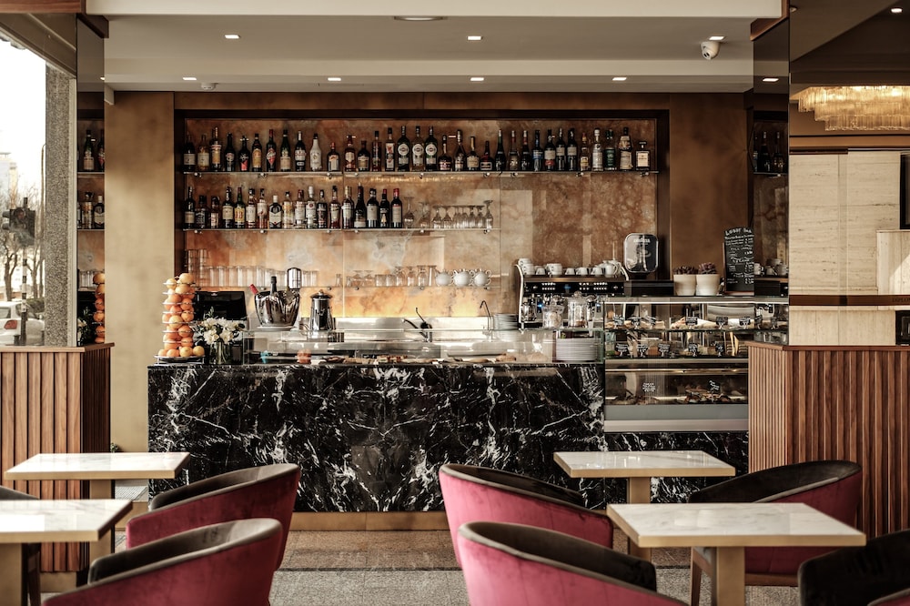 Diplomat Hotel — Restaurant & bars in Sliema, Malta Island