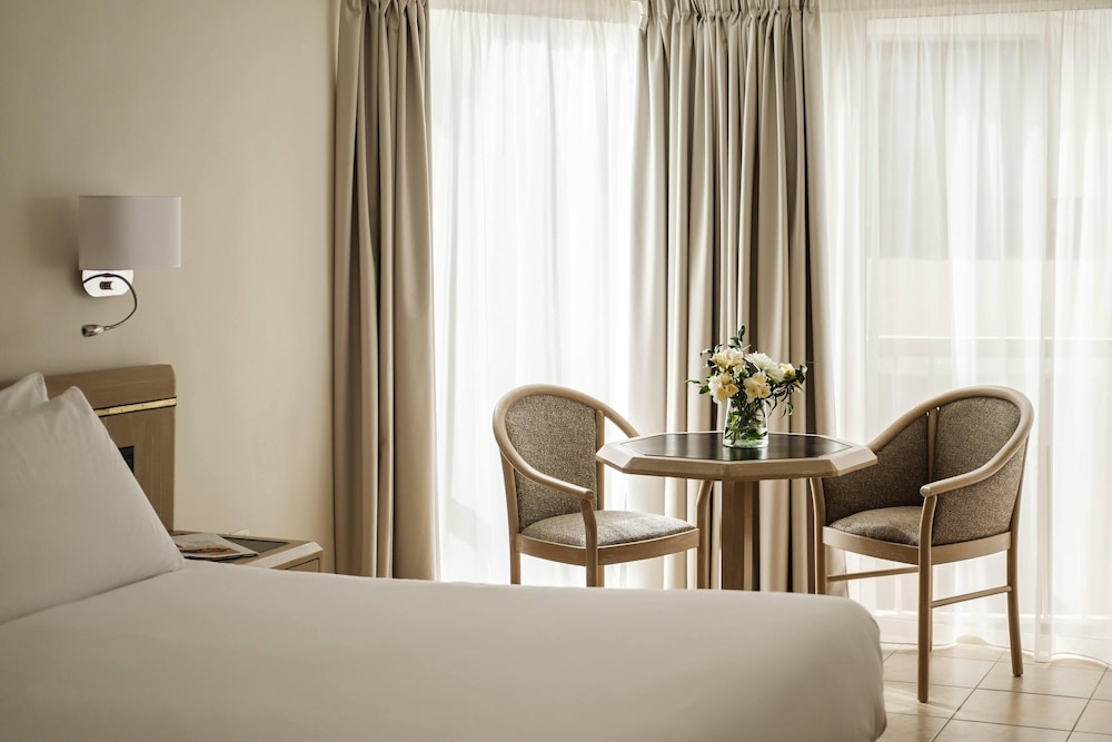 Diplomat Hotel — Hotel rooms in Sliema, Malta Island