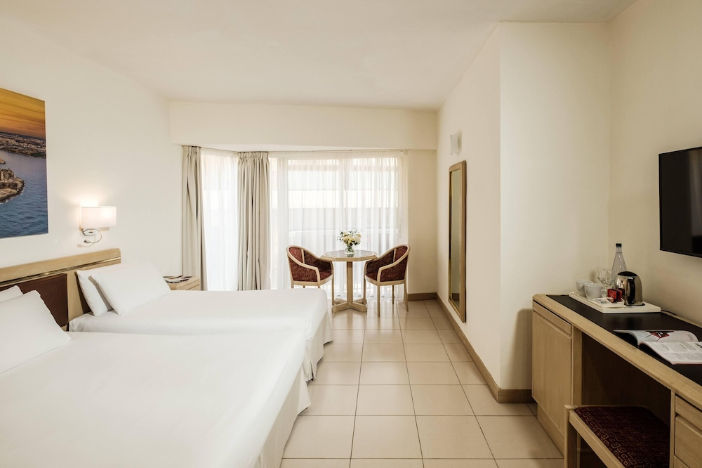 Diplomat Hotel — Hotel rooms in Sliema, Malta Island