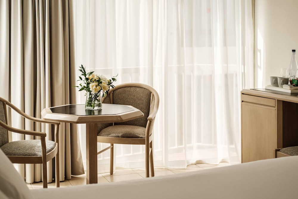 Diplomat Hotel — Hotel rooms in Sliema, Malta Island
