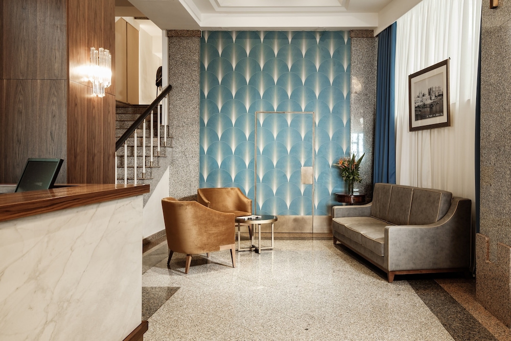 Diplomat Hotel — Hotel building in Sliema, Malta Island