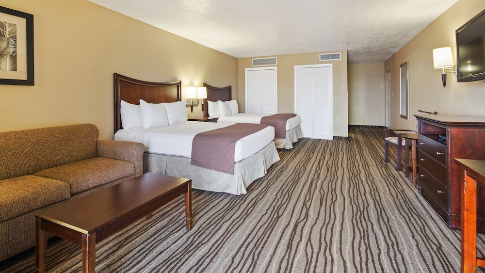 Best Western Fort Myers Waterfront — Hotel rooms in Fort Myers, Florida