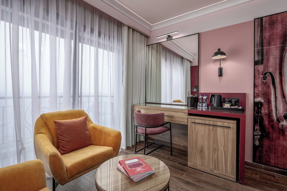 Vivaldi Malta — Hotel rooms in St Julian’s, Malta Island