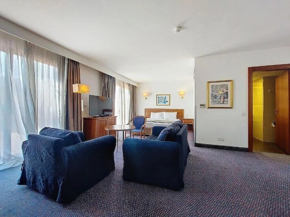 Vivaldi Malta — Hotel rooms in St Julian’s, Malta Island