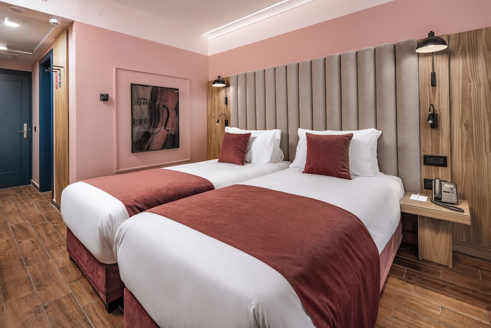 Vivaldi Malta — Hotel rooms in St Julian’s, Malta Island