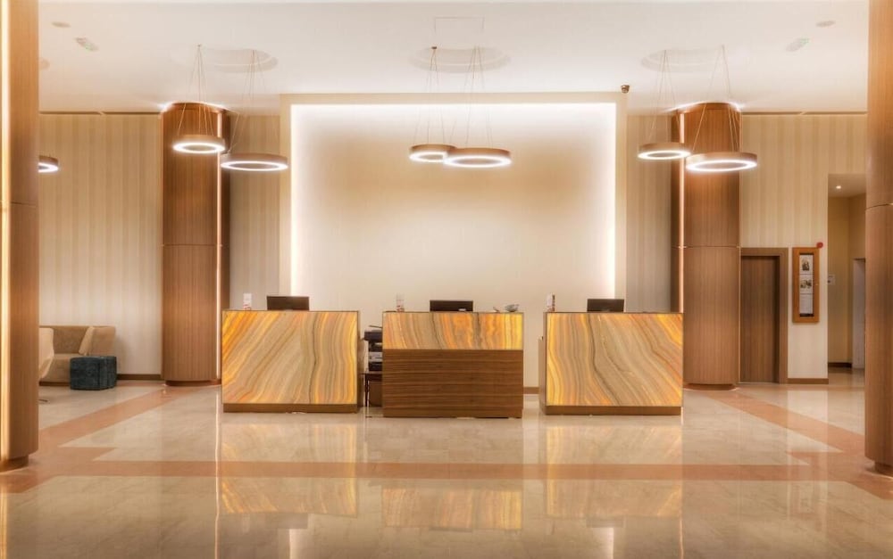 Vivaldi Malta — Hotel building in St Julian’s, Malta Island