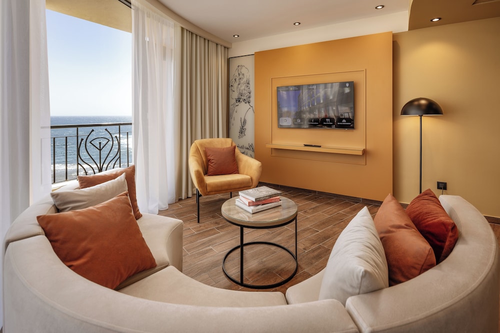 Vivaldi Malta — Hotel rooms in St Julian’s, Malta Island