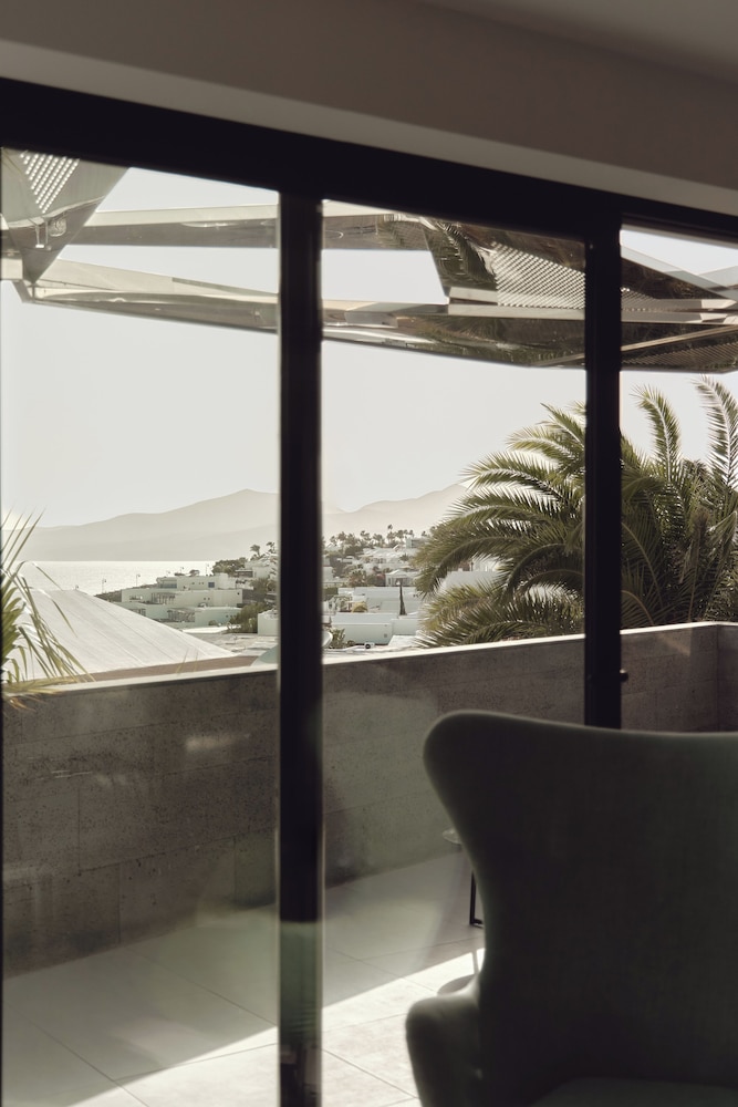 La Isla y el Mar Hotel Boutique - Adults Only — Rooms in Puerto del Carmen, Canary Islands