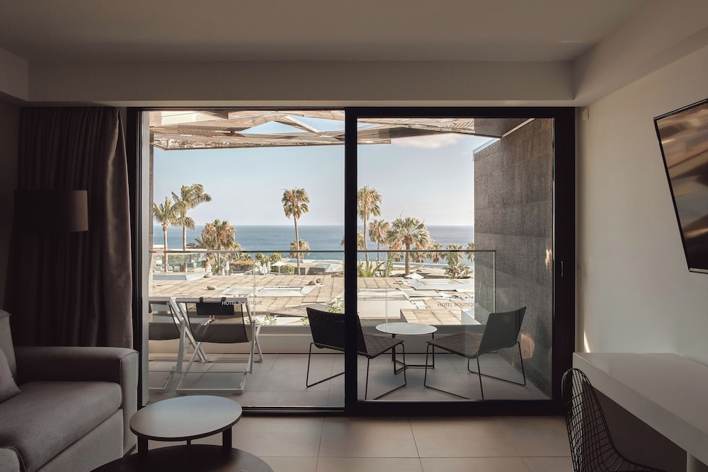 La Isla y el Mar Hotel Boutique - Adults Only — Rooms in Puerto del Carmen, Canary Islands