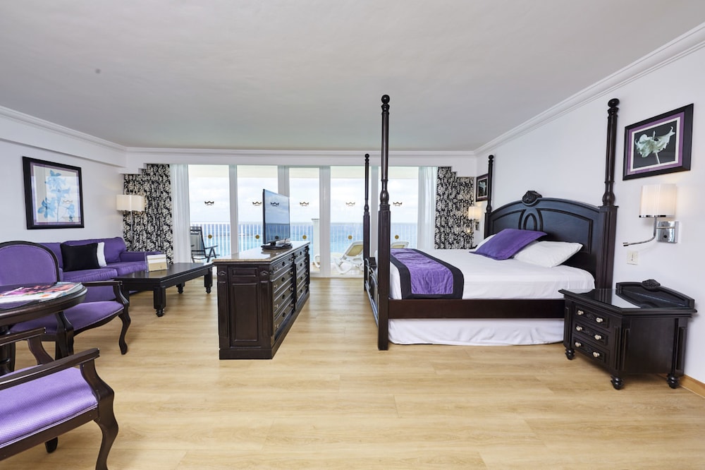 Hotel Riu Palace Paradise Island - Adults Only - All Inclusive — Hotel rooms in Paradise Island, New Providence