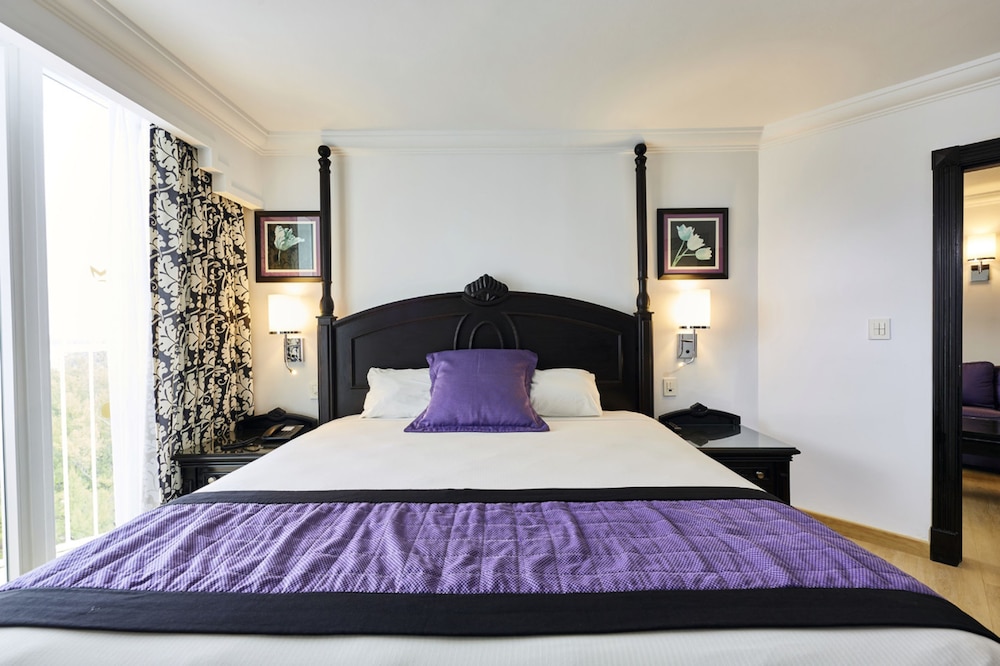 Hotel Riu Palace Paradise Island - Adults Only - All Inclusive — Hotel rooms in Paradise Island, New Providence