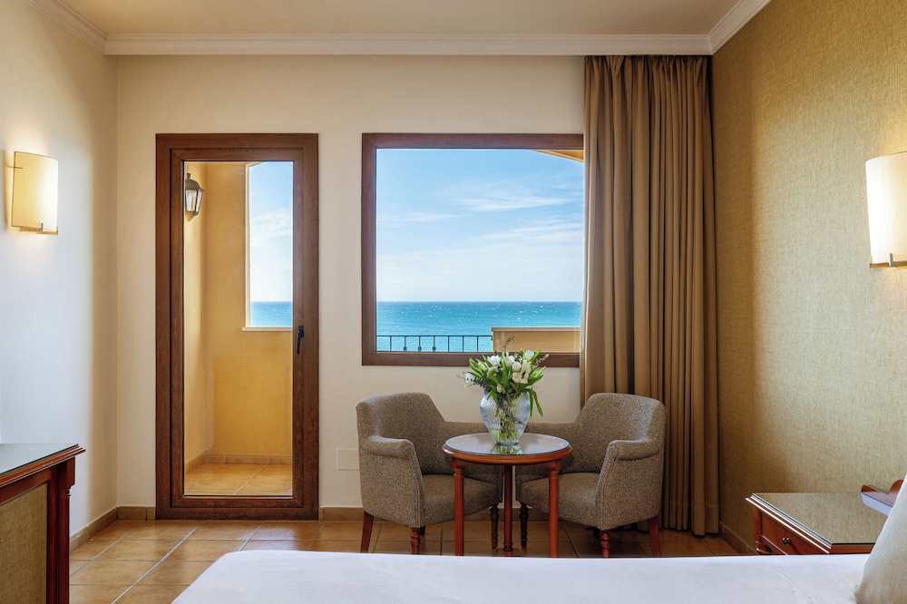 Hotel IPV Palace & Spa — Hotel rooms in Fuengirola, Andalusia