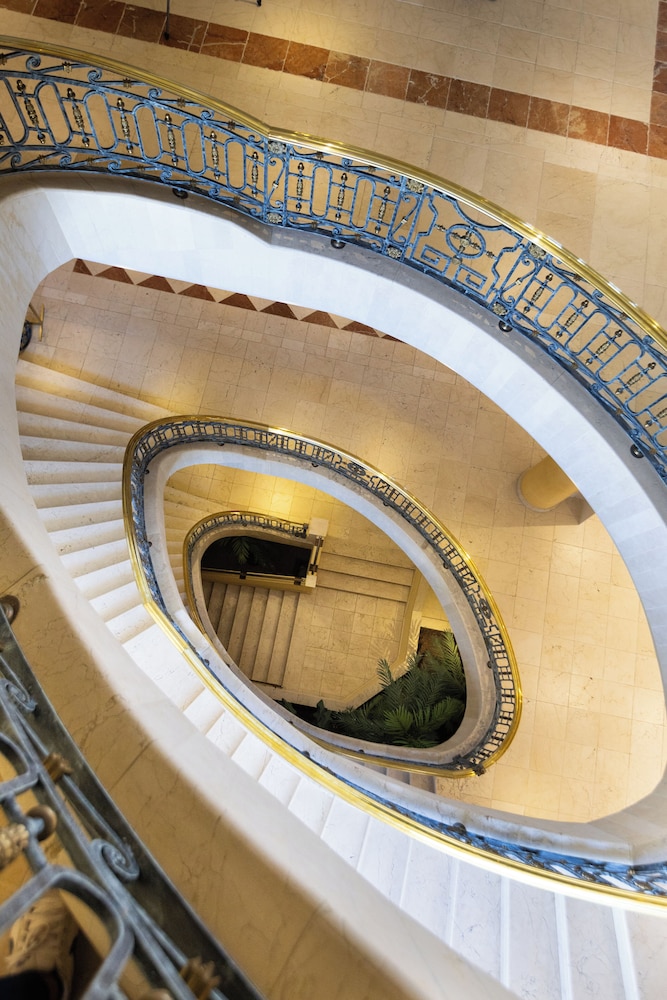 Hotel IPV Palace & Spa — Hotel building in Fuengirola, Andalusia