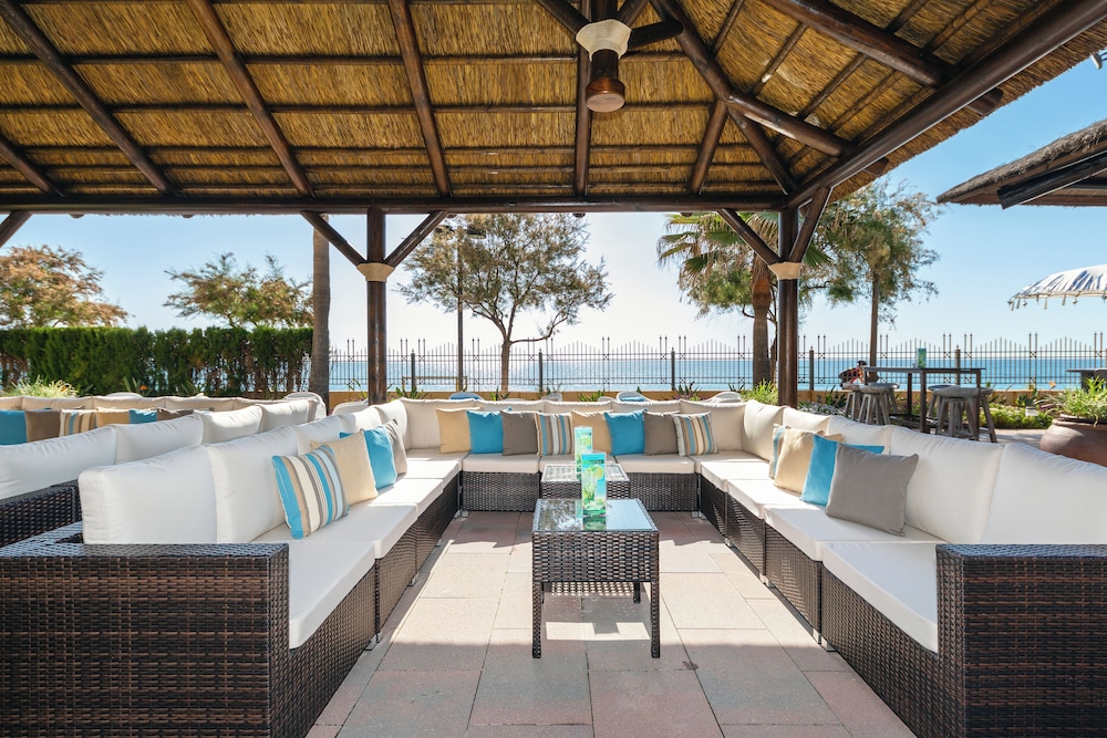 Hotel IPV Palace & Spa — Restaurant & bars in Fuengirola, Andalusia