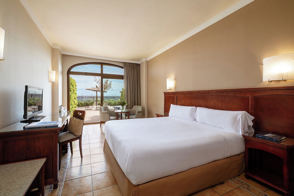 Hotel IPV Palace & Spa — Hotel rooms in Fuengirola, Andalusia