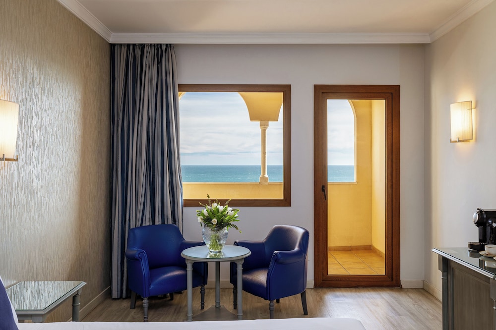 Hotel IPV Palace & Spa — Hotel rooms in Fuengirola, Andalusia