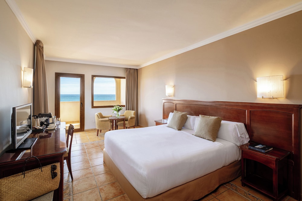 Hotel IPV Palace & Spa — Hotel rooms in Fuengirola, Andalusia