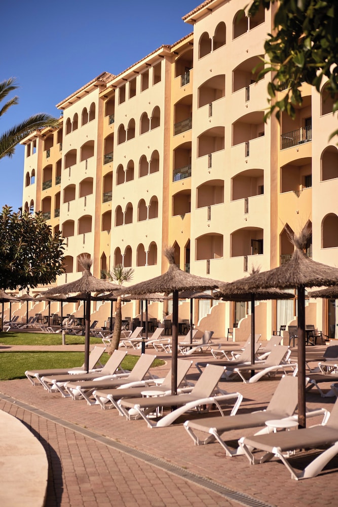 Hotel IPV Palace & Spa — Hotel building in Fuengirola, Andalusia