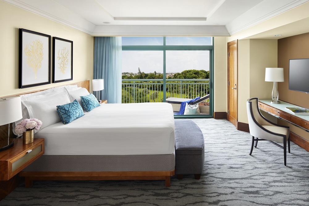 The Reef at Atlantis — Hotel rooms in Paradise Island, New Providence