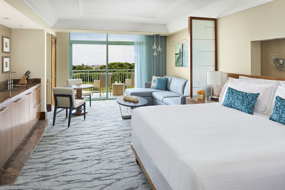 The Reef at Atlantis — Hotel rooms in Paradise Island, New Providence