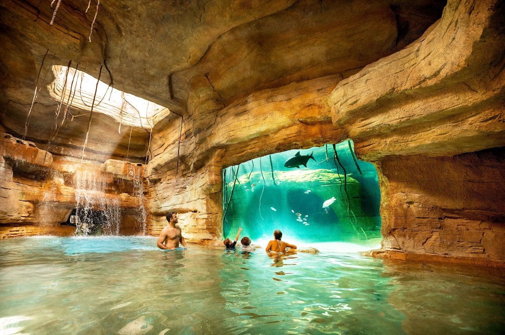 The Reef at Atlantis — Swimming pool in Paradise Island, New Providence