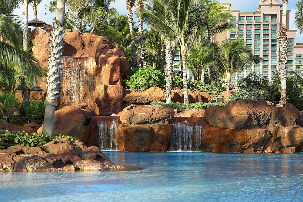The Reef at Atlantis — Swimming pool in Paradise Island, New Providence