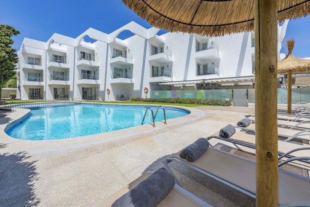 Bellamar Apartments — Swimming pool in Puerto Pollensa, Balearic Islands