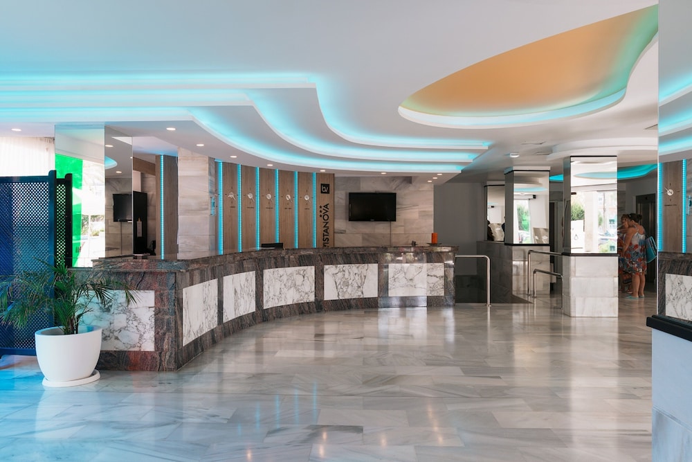 Hotel BelleVue Vistanova — Hotel building in Magaluf, Balearic Islands