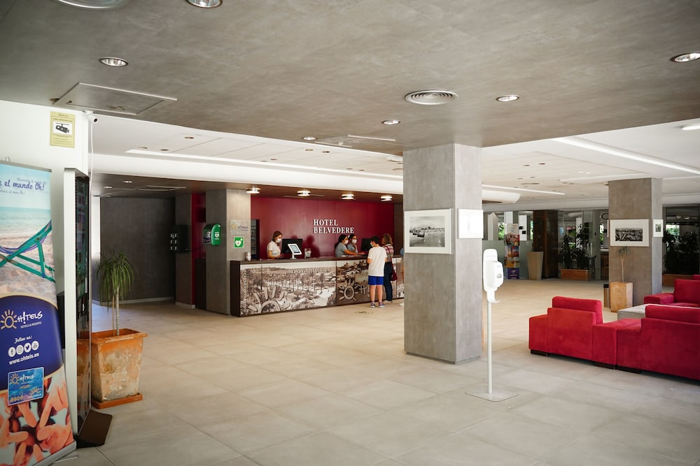 Ohtels Belvedere — Hotel building in Salou, Catalonia