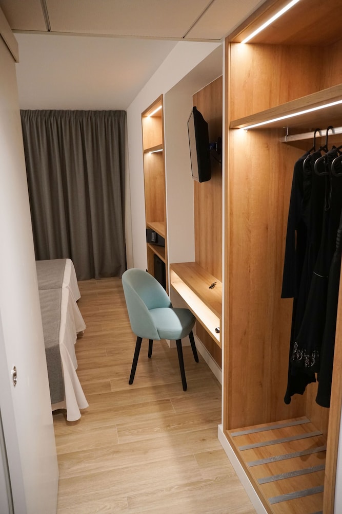 Ohtels Belvedere — Hotel rooms in Salou, Catalonia