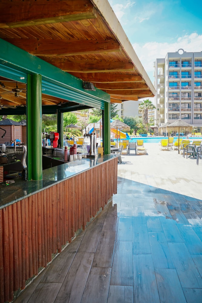 Ohtels Belvedere — Restaurant & bars in Salou, Catalonia