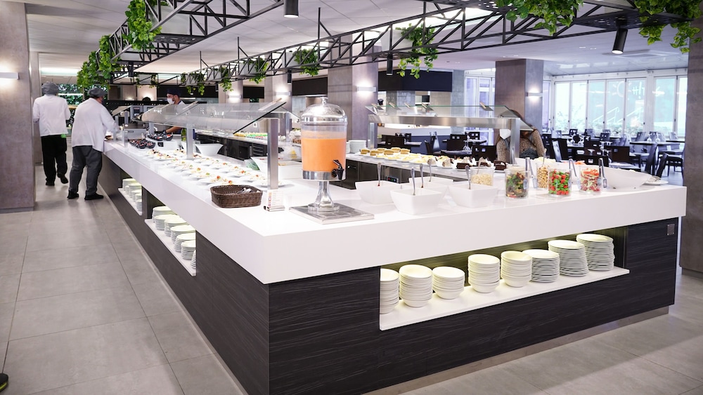 Ohtels Belvedere — Restaurant & bars in Salou, Catalonia