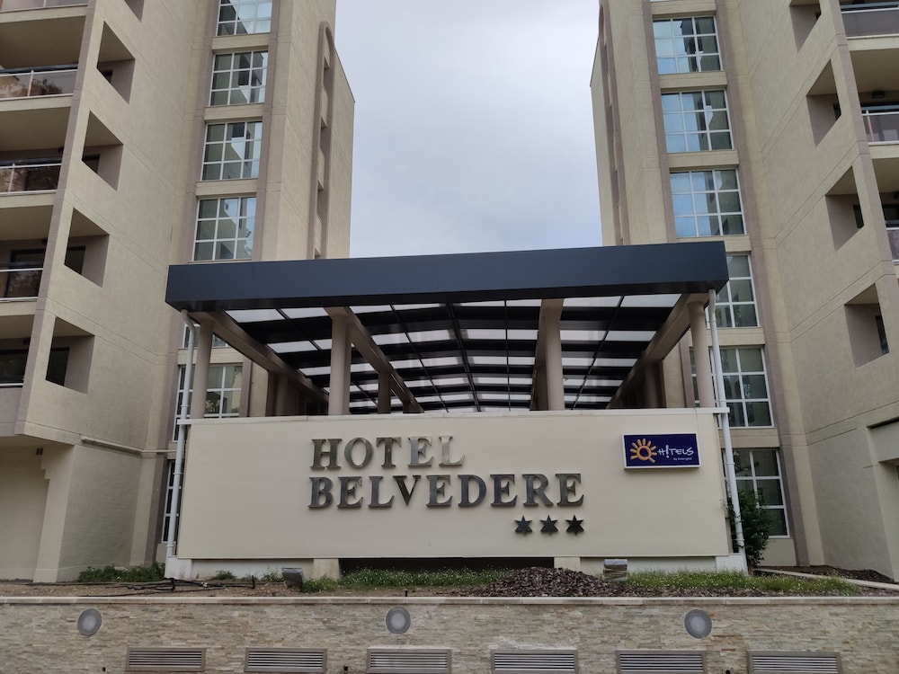 Ohtels Belvedere — Hotel building in Salou, Catalonia