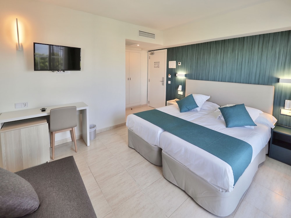 BQ Belvedere Hotel — Hotel rooms in La Bonanova, Balearic Islands
