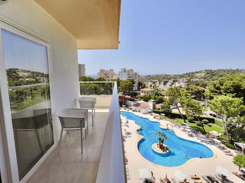 BQ Belvedere Hotel — Swimming pool in La Bonanova, Balearic Islands