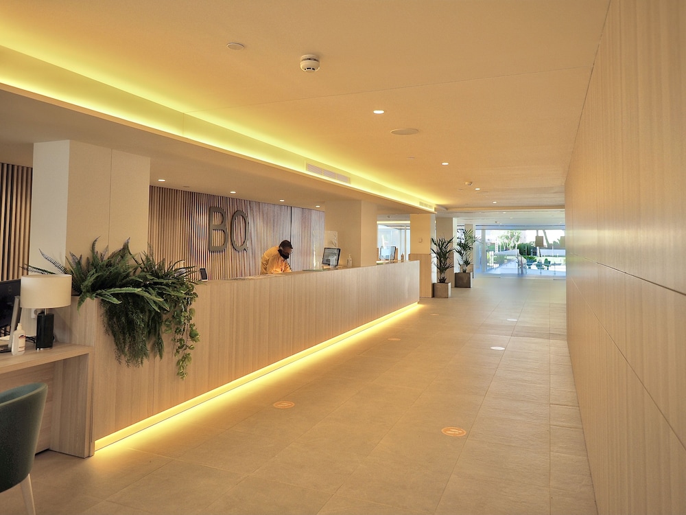 BQ Belvedere Hotel — Hotel building in La Bonanova, Balearic Islands