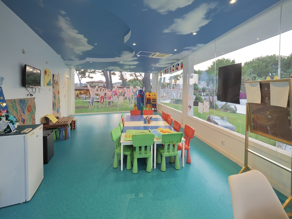 BQ Belvedere Hotel — Attractions for children in La Bonanova, Balearic Islands