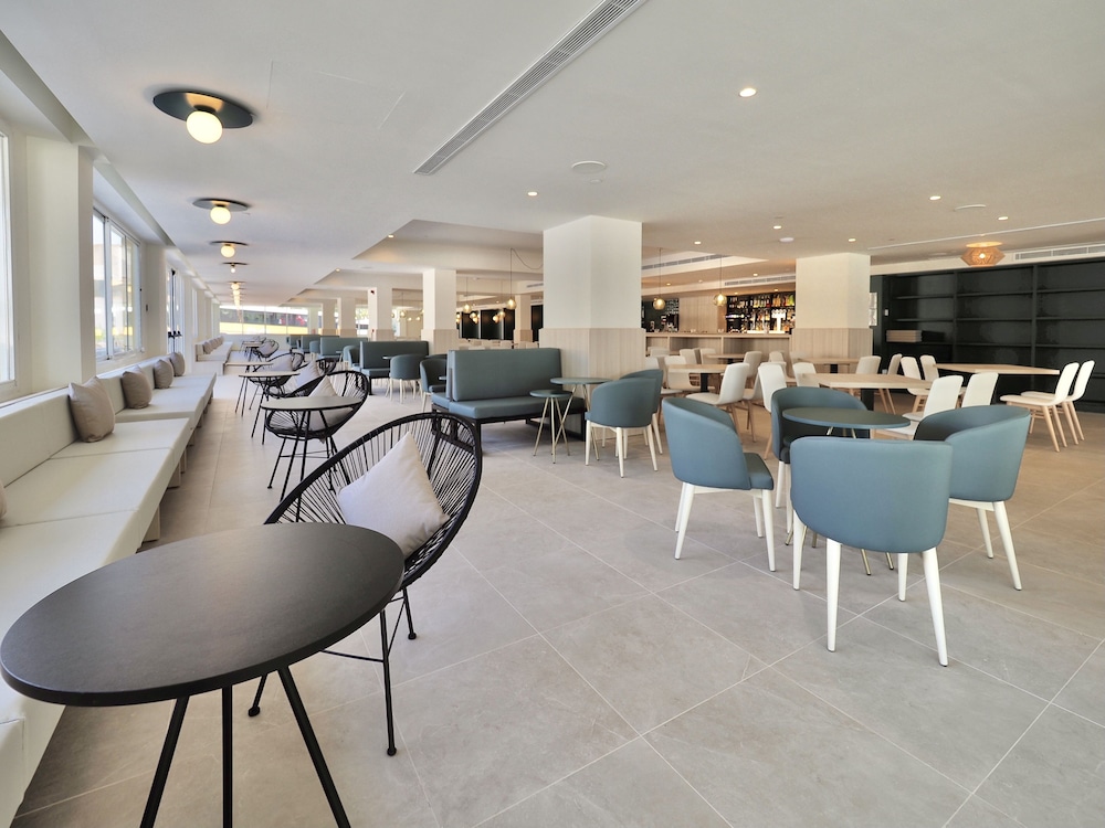 BQ Belvedere Hotel — Restaurant & bars in La Bonanova, Balearic Islands