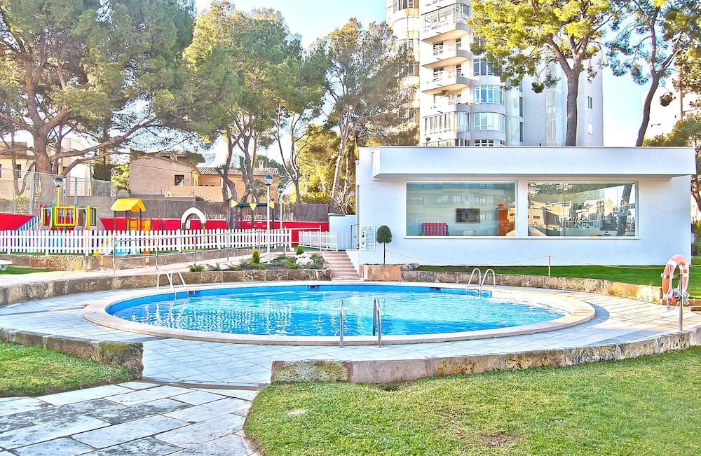 BQ Belvedere Hotel — Swimming pool in La Bonanova, Balearic Islands