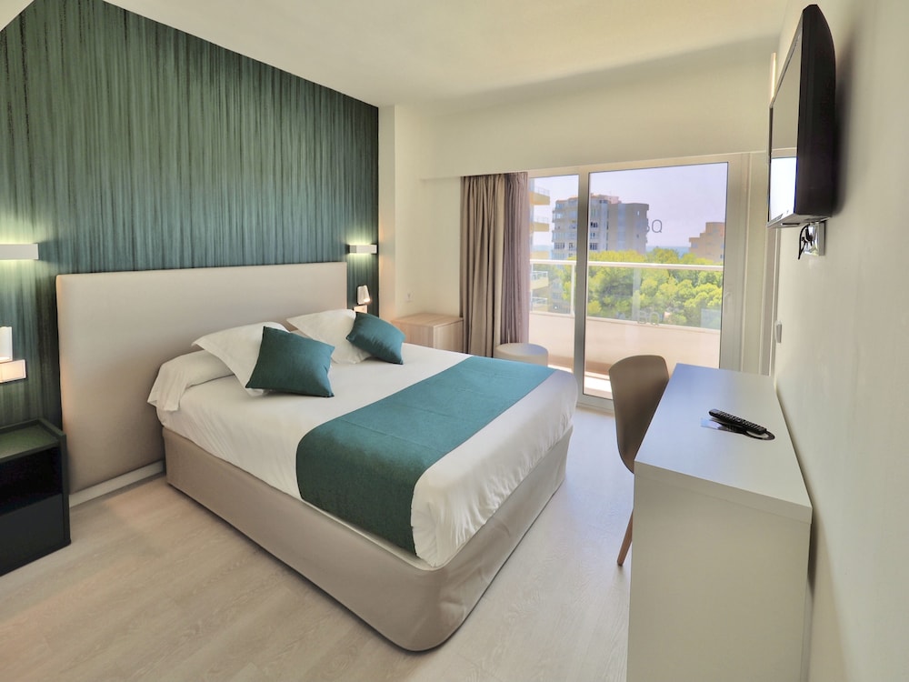 BQ Belvedere Hotel — Hotel rooms in La Bonanova, Balearic Islands