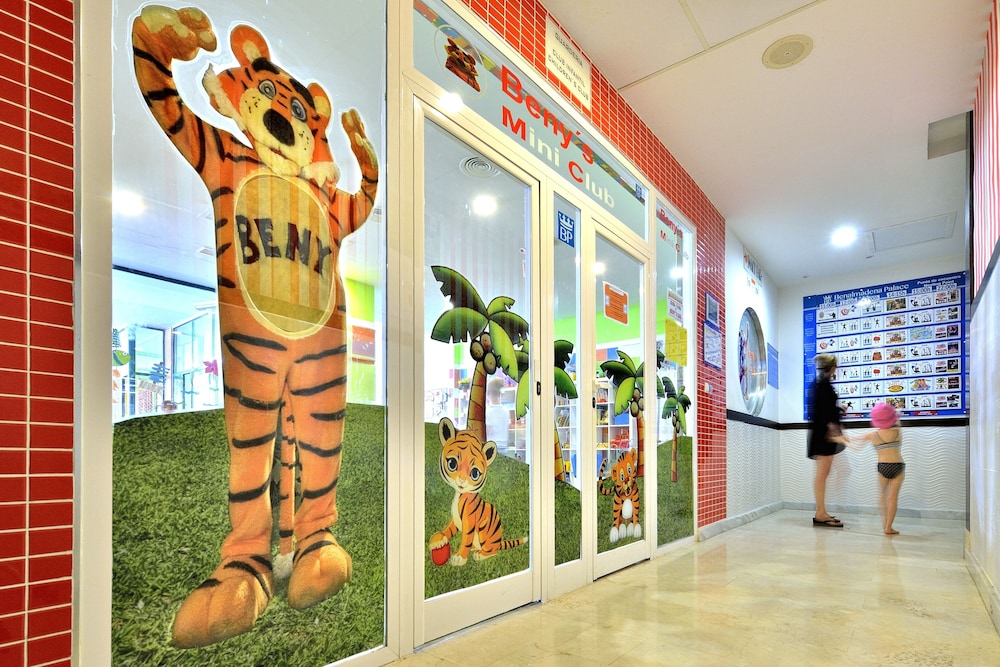 Benalmádena Palace - Hotel SPA & Apartments — Attractions for children in Benalmadena, Andalusia