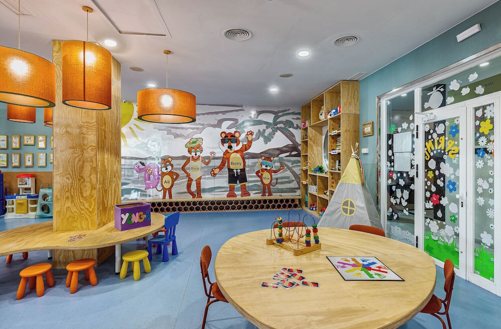 Benalmádena Palace - Hotel SPA & Apartments — Attractions for children in Benalmadena, Andalusia
